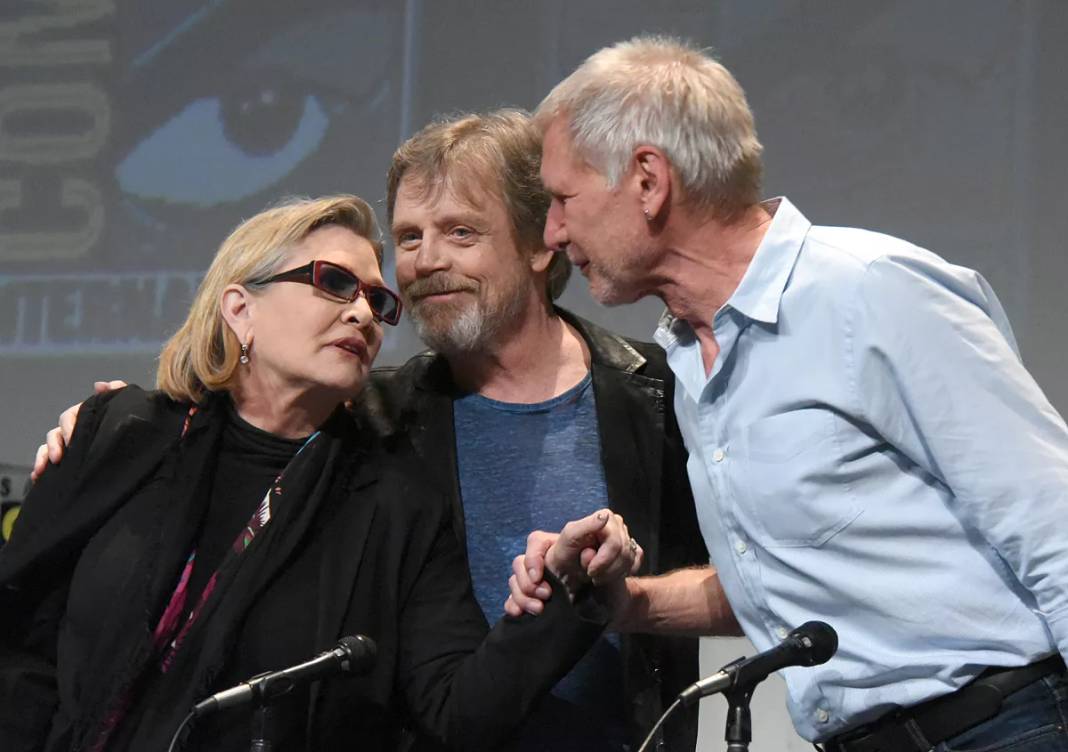 Carrie Fisher'ın Prenses Leia Kostümü 175.000 Dolara Satıldı 2