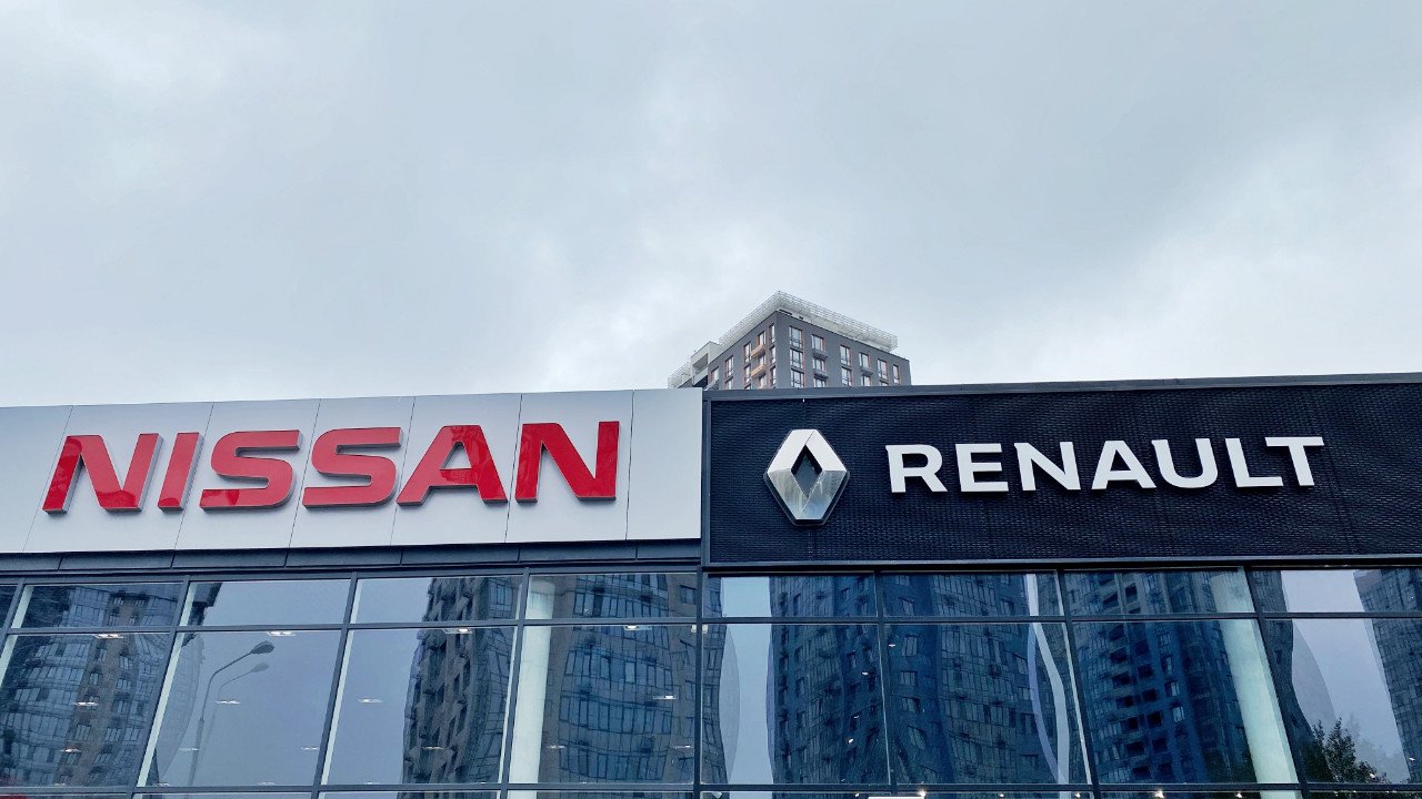 Renault Cephesinden Kötü Haber Geldi! Nissan’da Olan Hissesi Düşürülüyor!