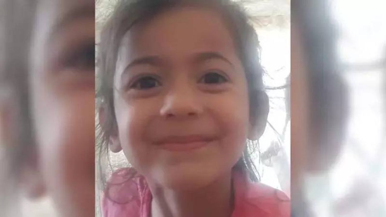 Oyun Oynarken Düşen 8 Yaşındaki Roza, 10 Ay Sonra Hayatını Kaybetti