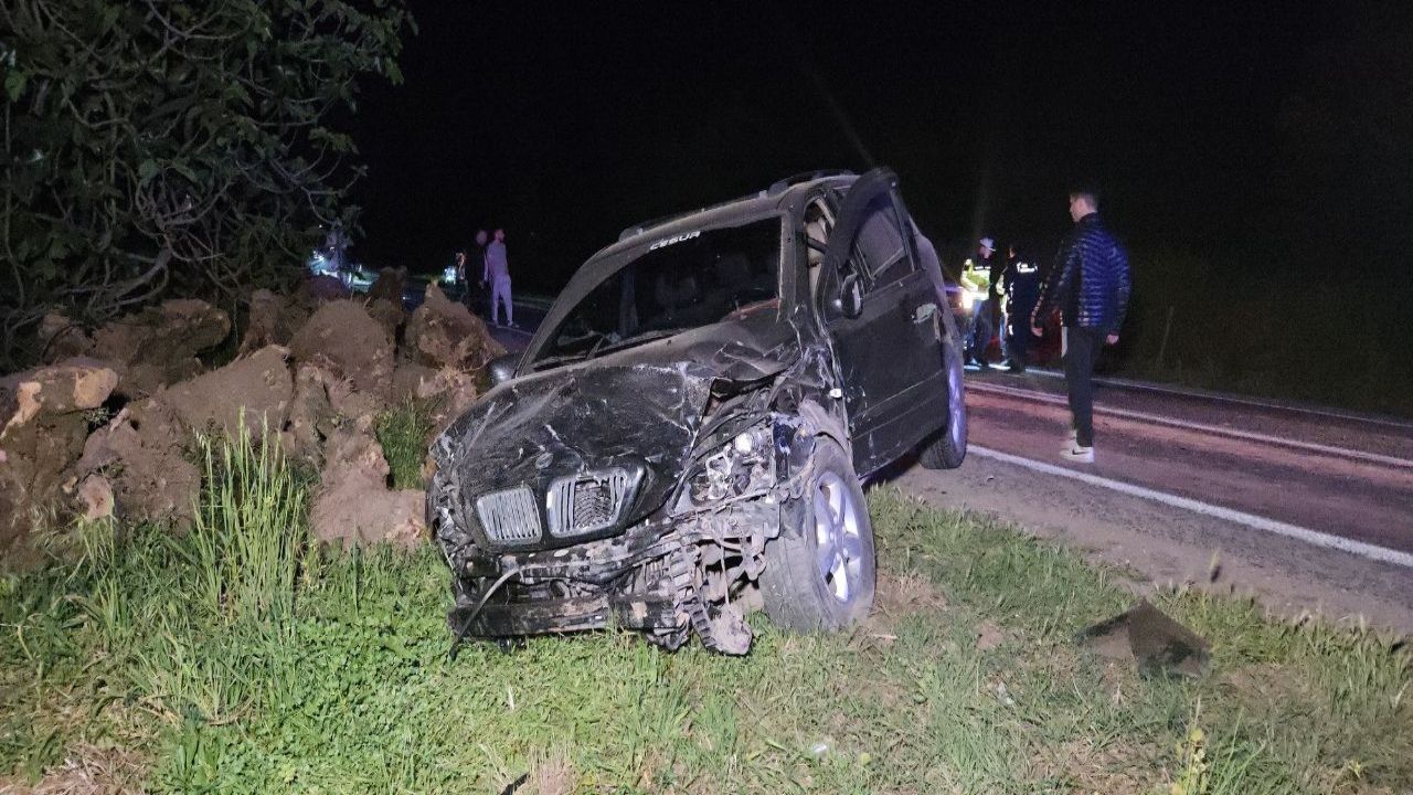 Alkollü Sürücü Bursa'da Kaza Yaptı: Üç Ölü
