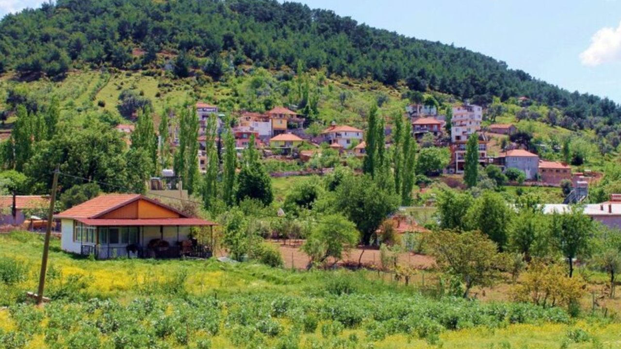 Ne Alaçatı Ne Şirince! Ege’nin Asıl Yeni Cenneti Bu Köy