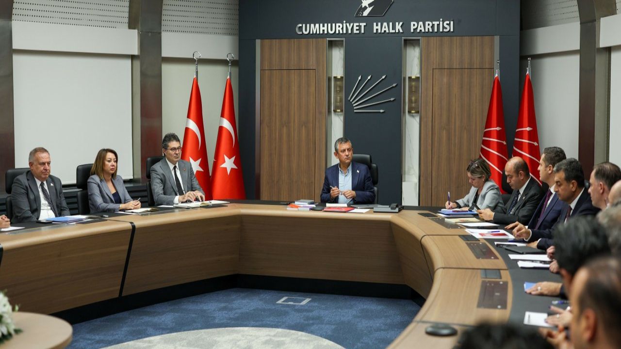 Chp'den Pkk Açıklaması: Olumlu Adım Ancak Yanıt Bekleyen Sorular Var
