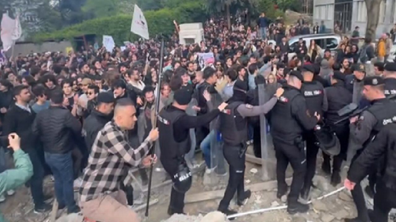 Nurettin Yıldız Protestoları: Boğaziçi'nde 6 Öğrenci Tutuklandı
