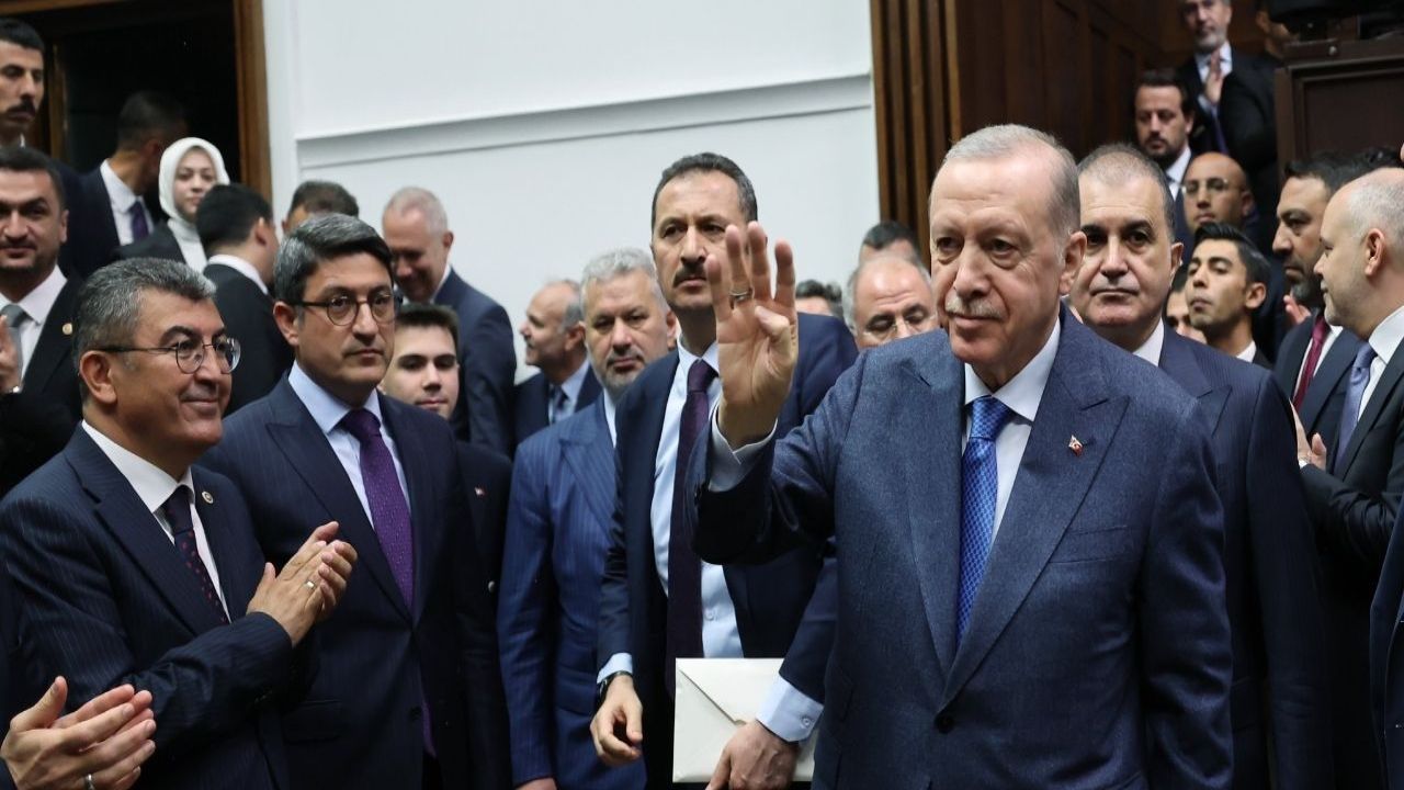 Erdoğan'dan Yerel Yönetimlere Yeni Yasa Sinyali
