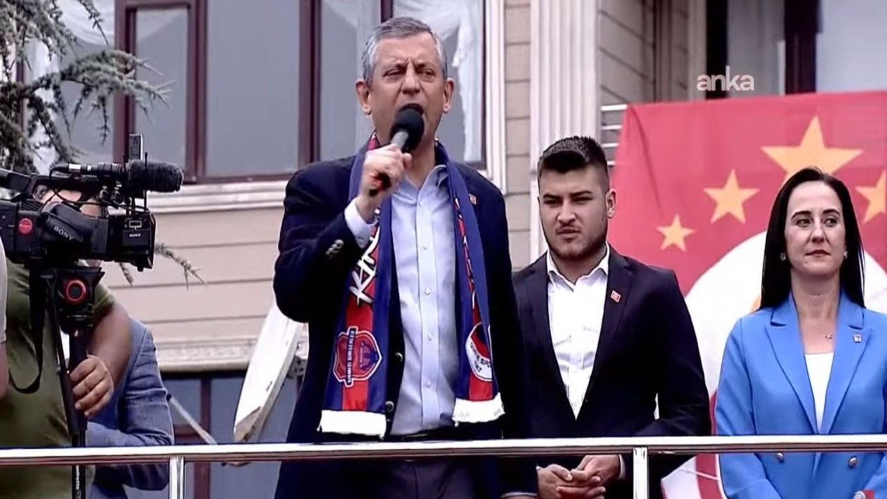 Özel'den Düzce'de Sert Sözler: "Erdoğan Artık Cunta Başkanıdır"
