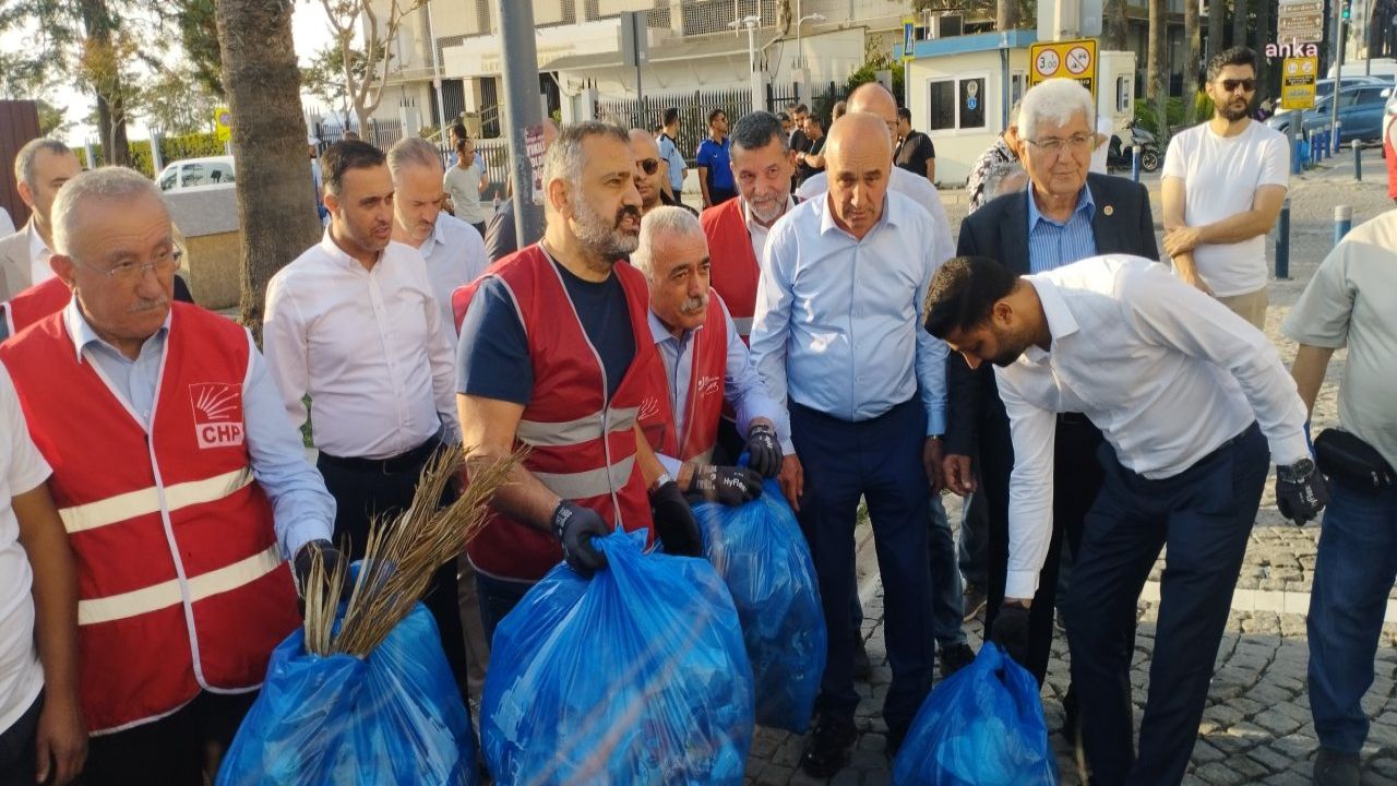 Chp İzmir İl Başkanı Aslanoğlu ve Örgütü Çöpleri Topladı
