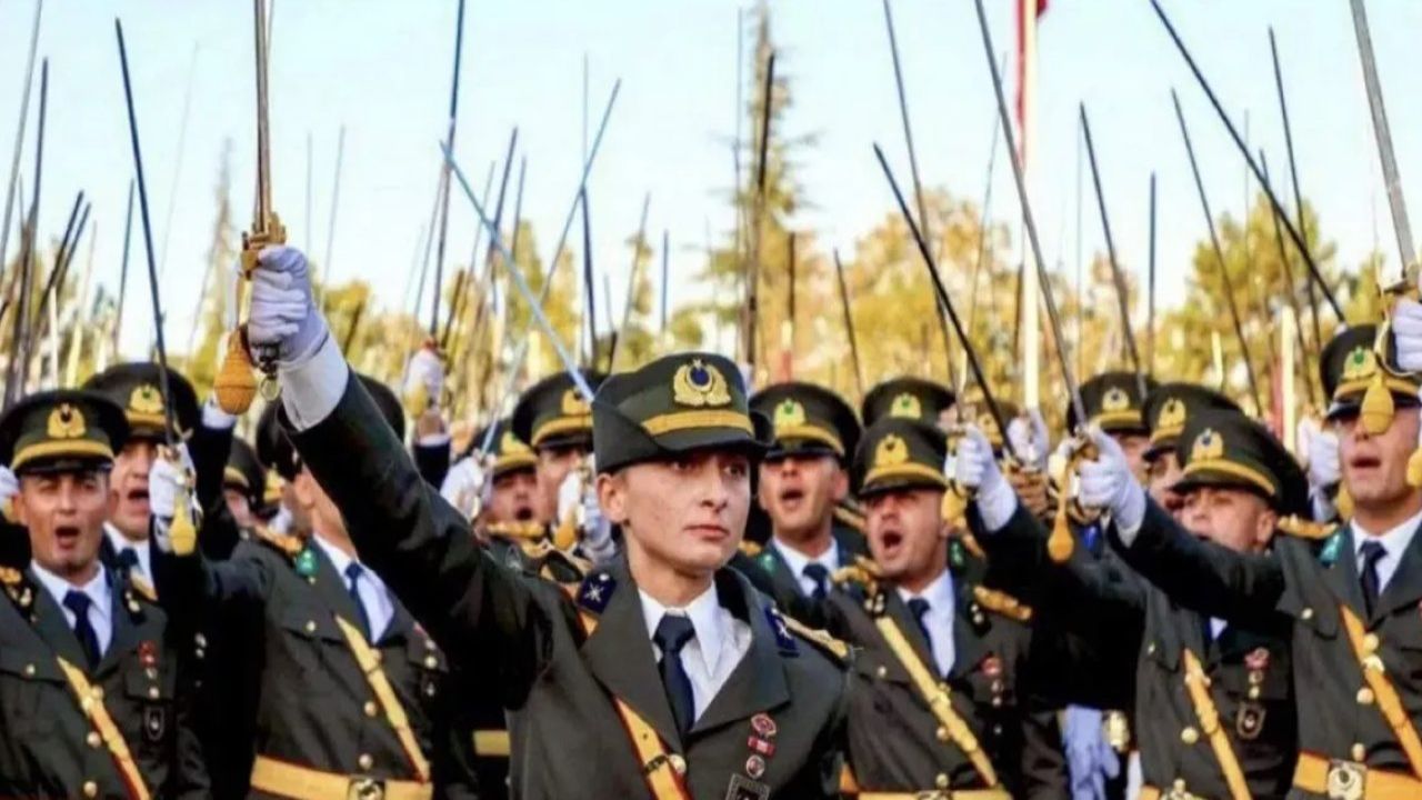 İhraç Edilen Teğmenler İçin Mahkemeden İlk Karar
