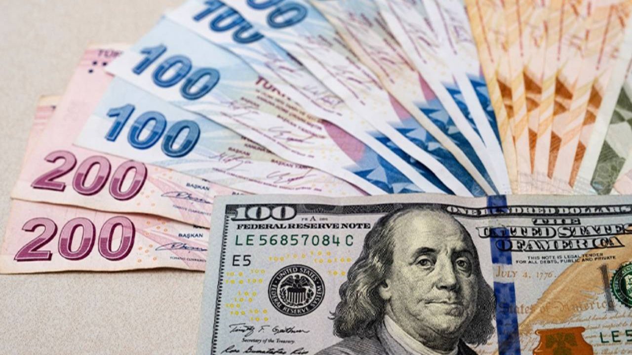 Türk Lirası, Yılın İlk Beş Ayında Yüzde 11 Değer Kaybetti
