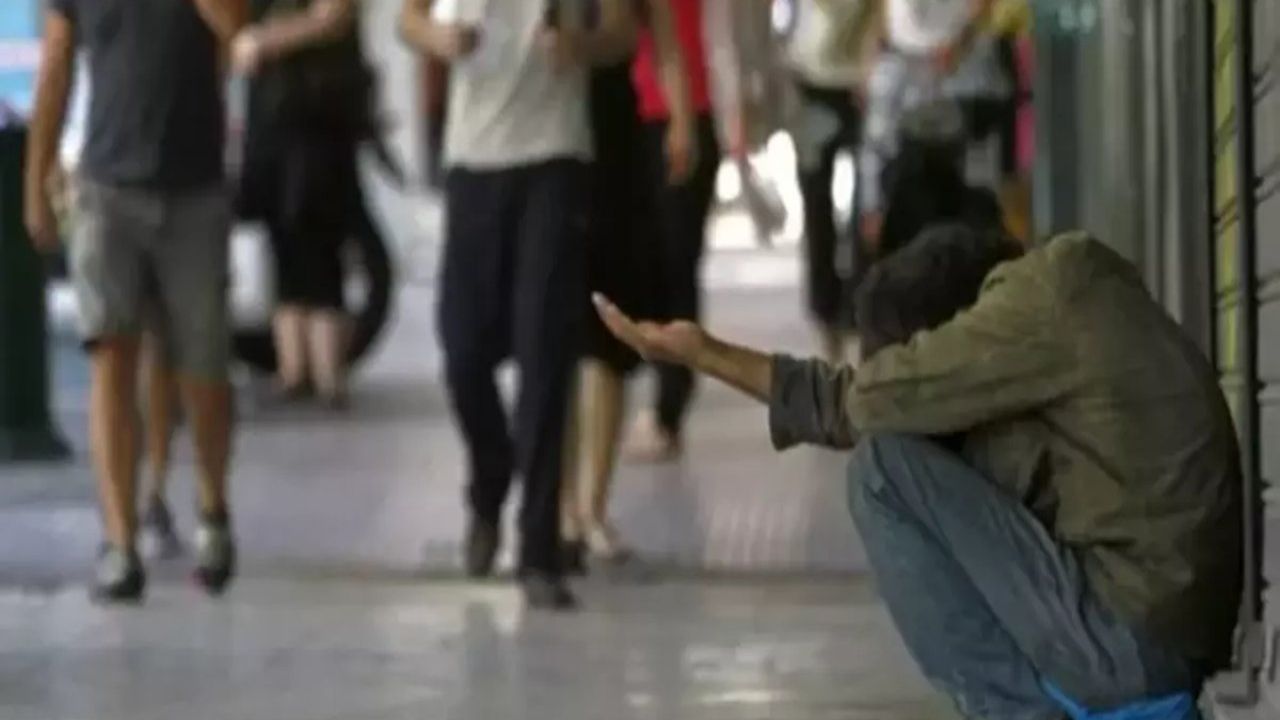 Bakanlığın Yoksulluk Hattı Alarm Veriyor: 4 Yılda 34 Milyon Yardım Talebi
