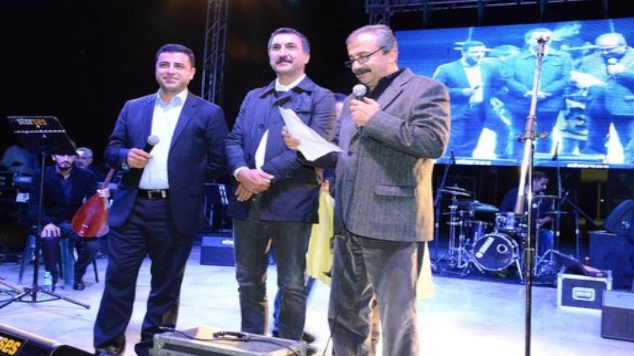 Sırrı Süreyya Önder İçin Demirtaş ve Tunç'tan Anlamlı Şarkı
