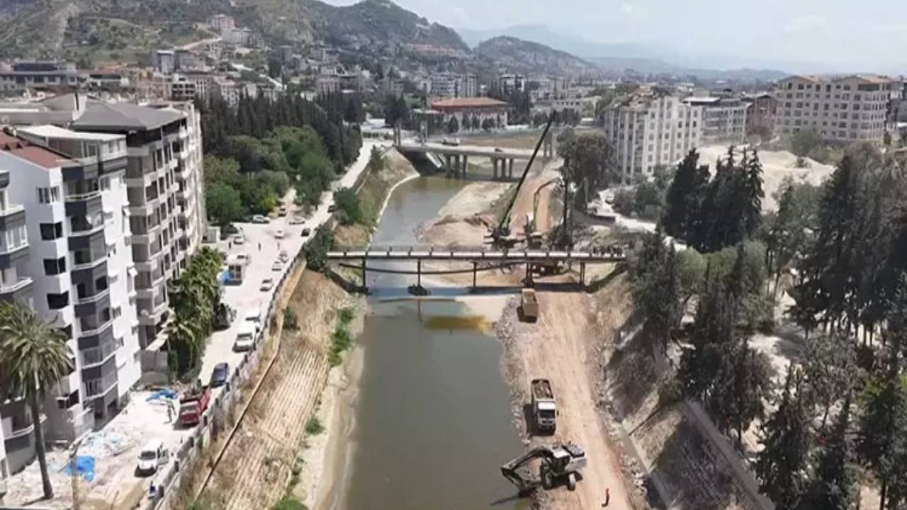 Asi Nehri Alarm Veriyor: Doğal Sit Alanı Çağrısı
