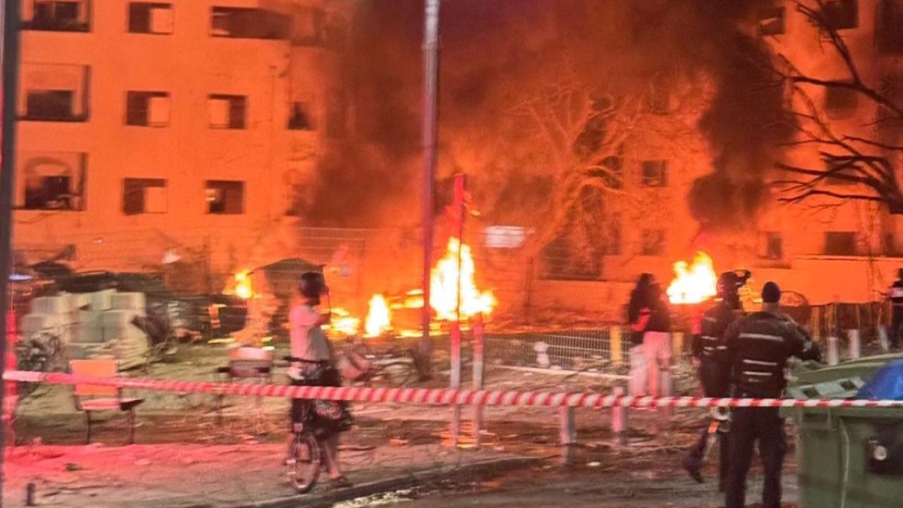 İran Medyası: Bombalanan Tesisler İki Gün Önce Boşaltılmıştı