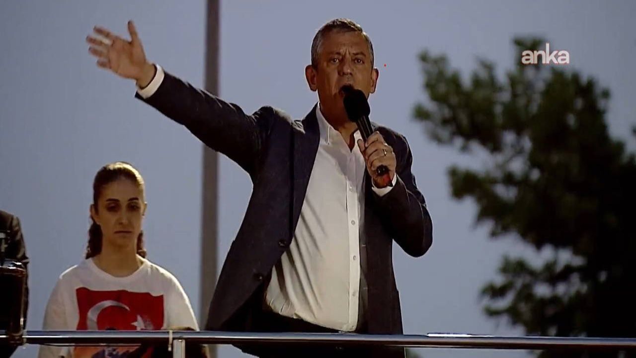 Olağanüstü Toplanan CHP'den Miting Kararı
