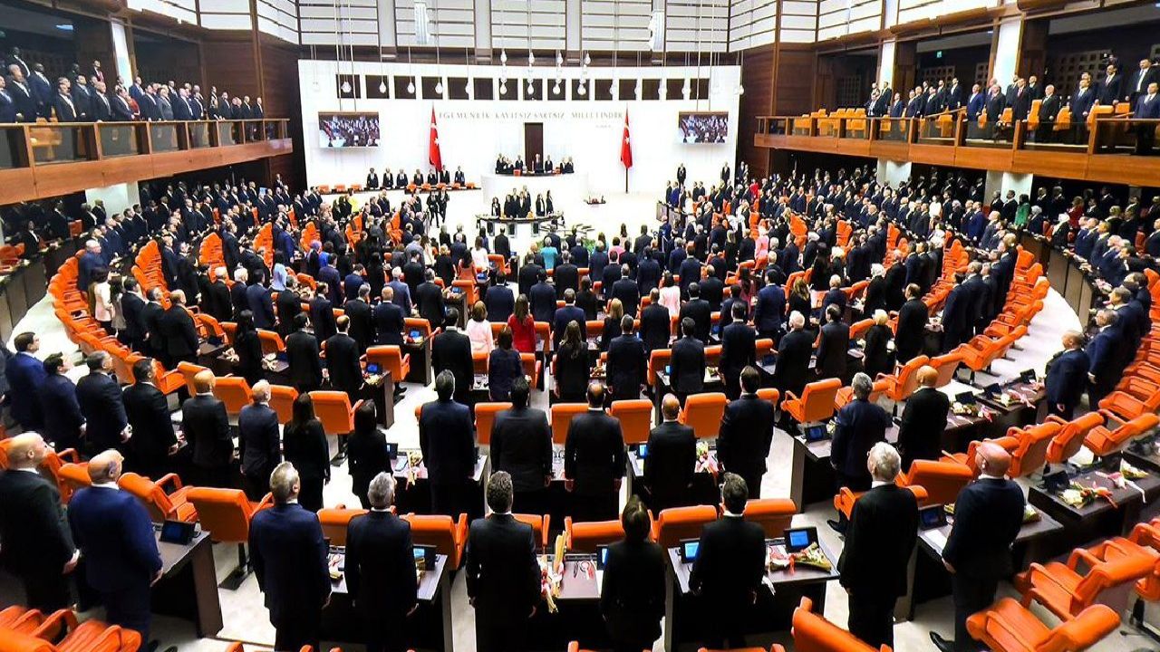 Chp'li Vekiller Hakkındaki Tezkerelerin Çoğu Cumhurbaşkanına Hakaretten

