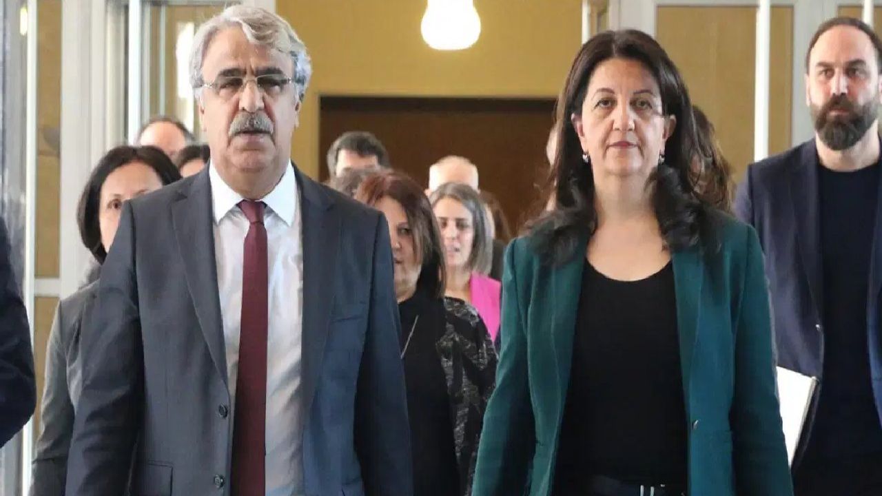 Süreçte Yeni Adım: Dem Parti Heyeti İmralı'da
