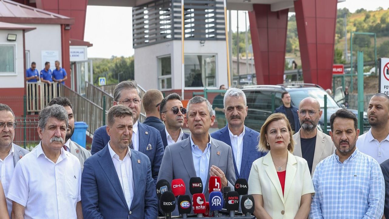 Özel'den Yüksekdağ Ziyareti: "Erdoğan, Yenemediğini İçeri Atıyor"
