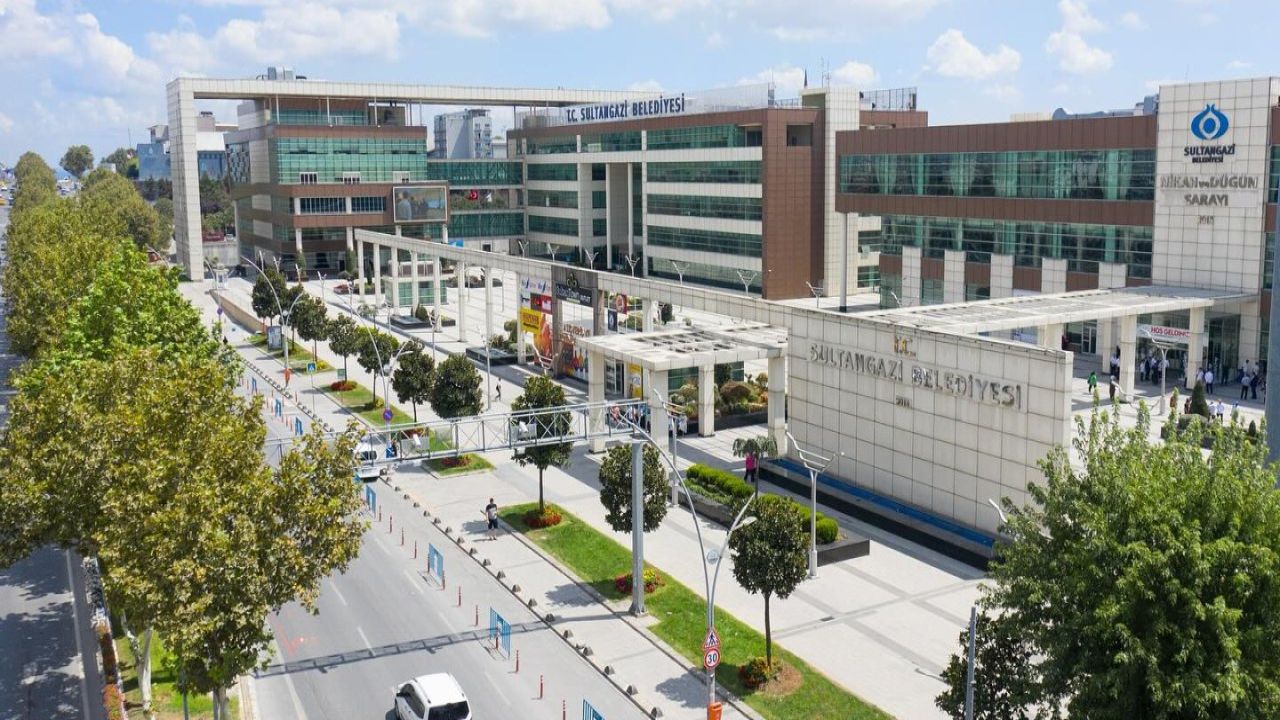 İbb Soruşturmasında Çantaların Akp'li Belediyeye Gittiği İddiası
