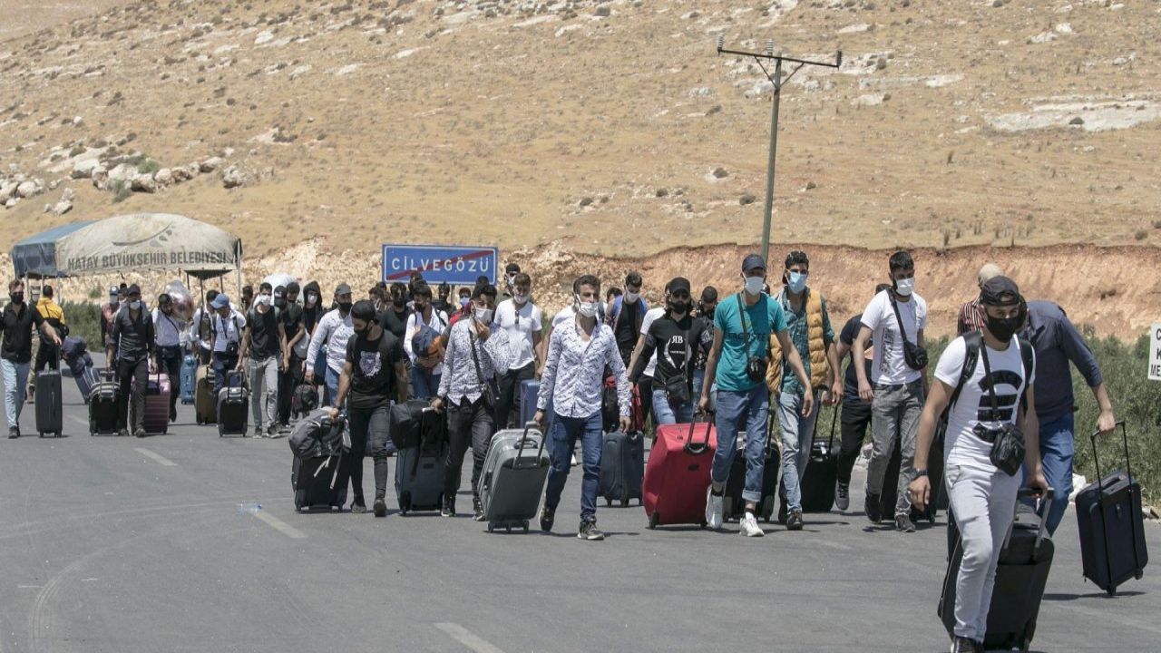 Göç İdaresi: 8 Aralık'tan Sonra 411 Bin Suriyeli Ülkesine Döndü
