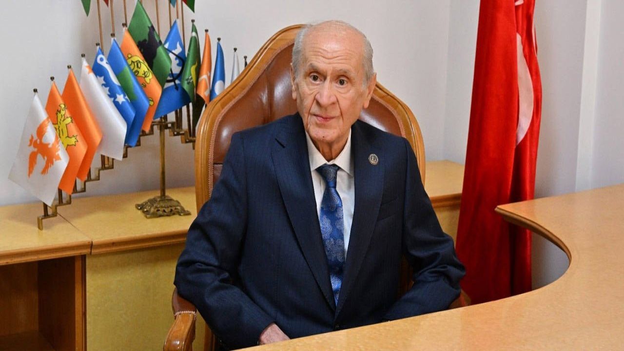 Bahçeli'den Ahmet Türk'e İade, Ahmet Özer'e Tahliye Çağrısı
