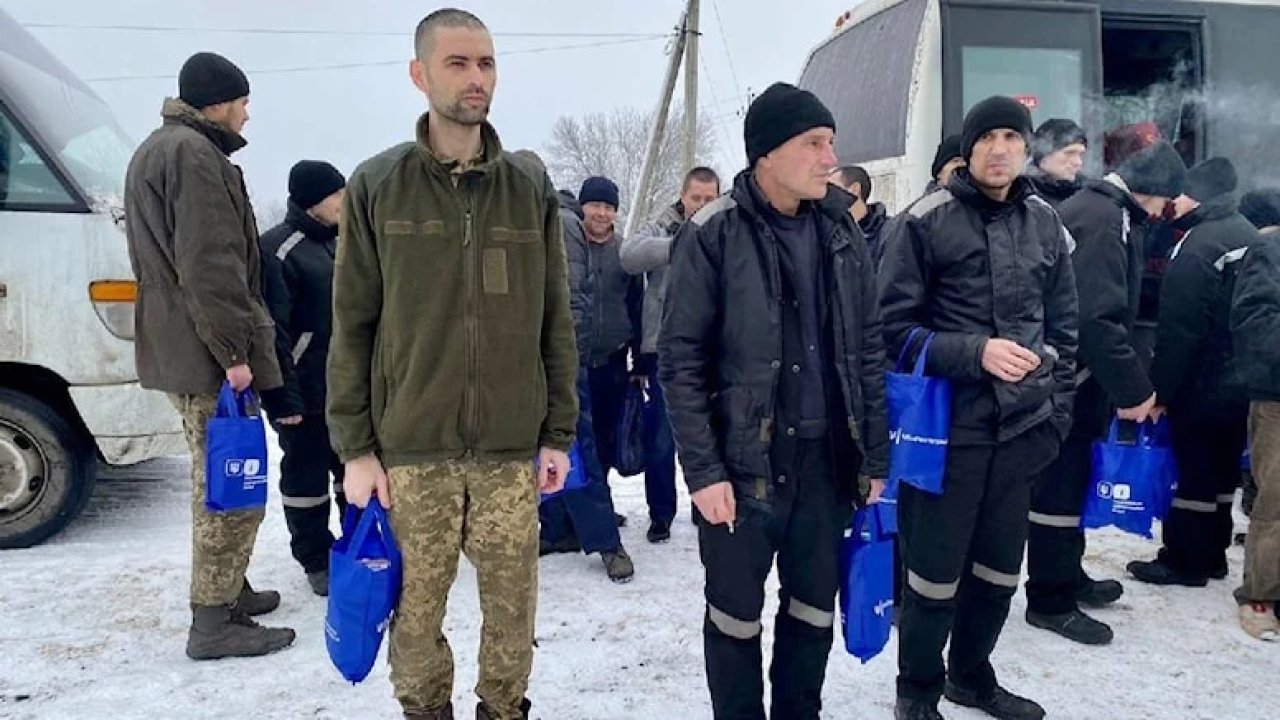 116 Esir Ülkeye Döndü! Rusya ve Ukrayna Takası Başladı