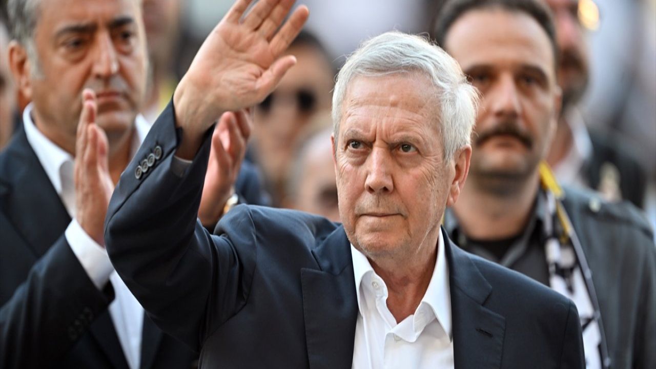 Araştırma: Fenerbahçe Taraftarı Aziz Yıldırım Diyor
