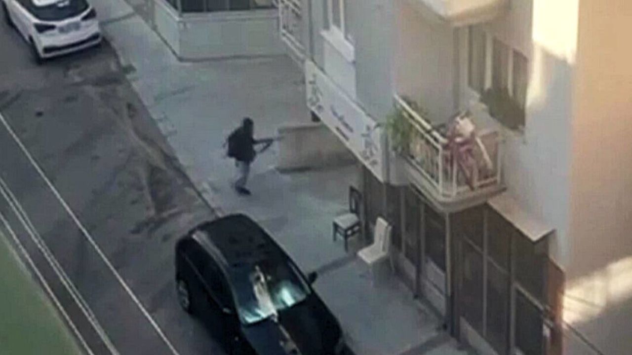 İzmir'de Karakol Saldırısında Can Kaybı 3'e Yükseldi
