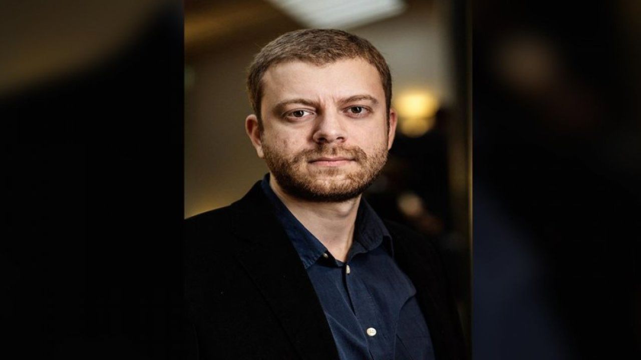 Akademisyen Emrah Gülsunar Tutuklandı
