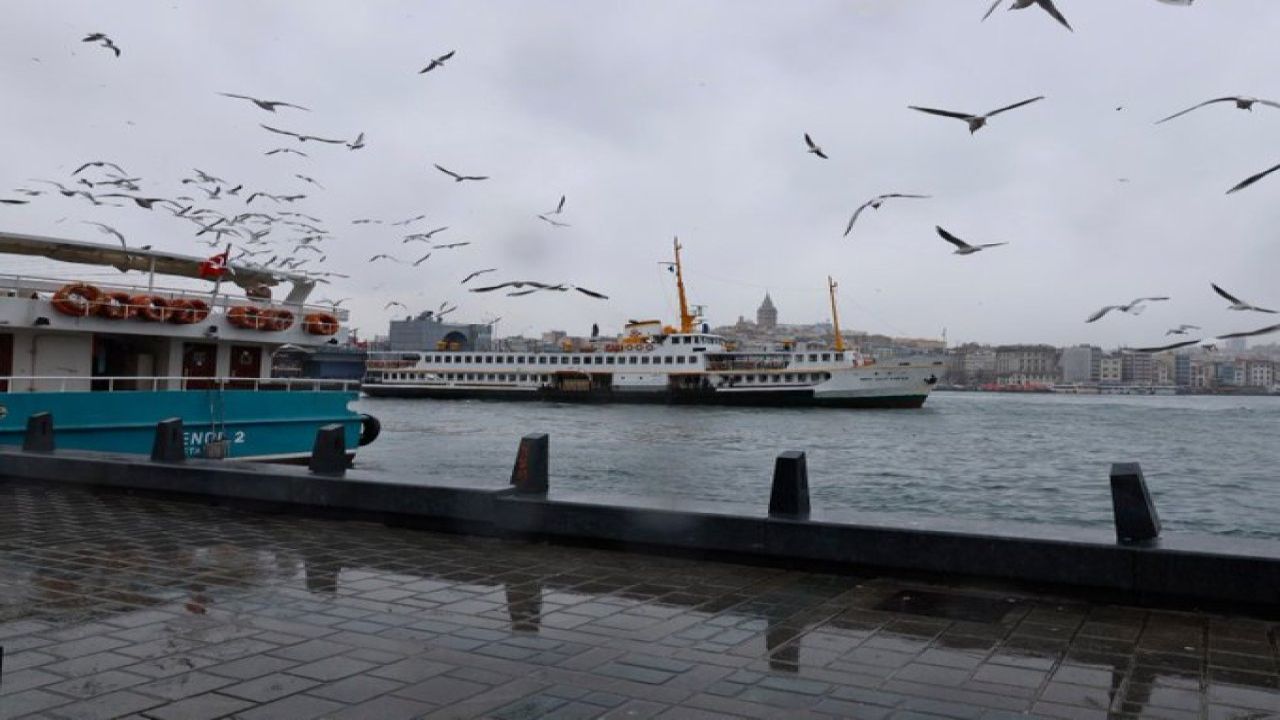 İstanbul'da Kuvvetli Yağış ve Fırtına Uyarısı
