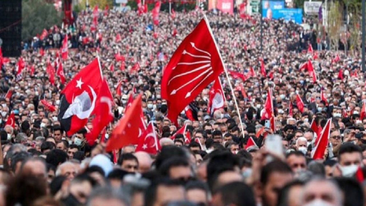 Mutlak Butlan Davası Reddi Sonrası Tepkiler: "Siyaset, Vatandaş ve Piyasa Yoruldu"
