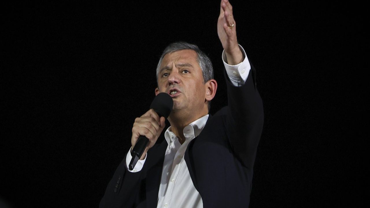 Özel'in 'Kırmızı Kart Bahsi' İddiasına Soruşturma Başlatıldı
