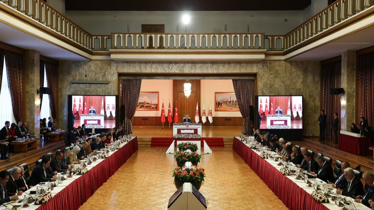 Milli dayanışma komisyonu perşembe günü toplanıyor
