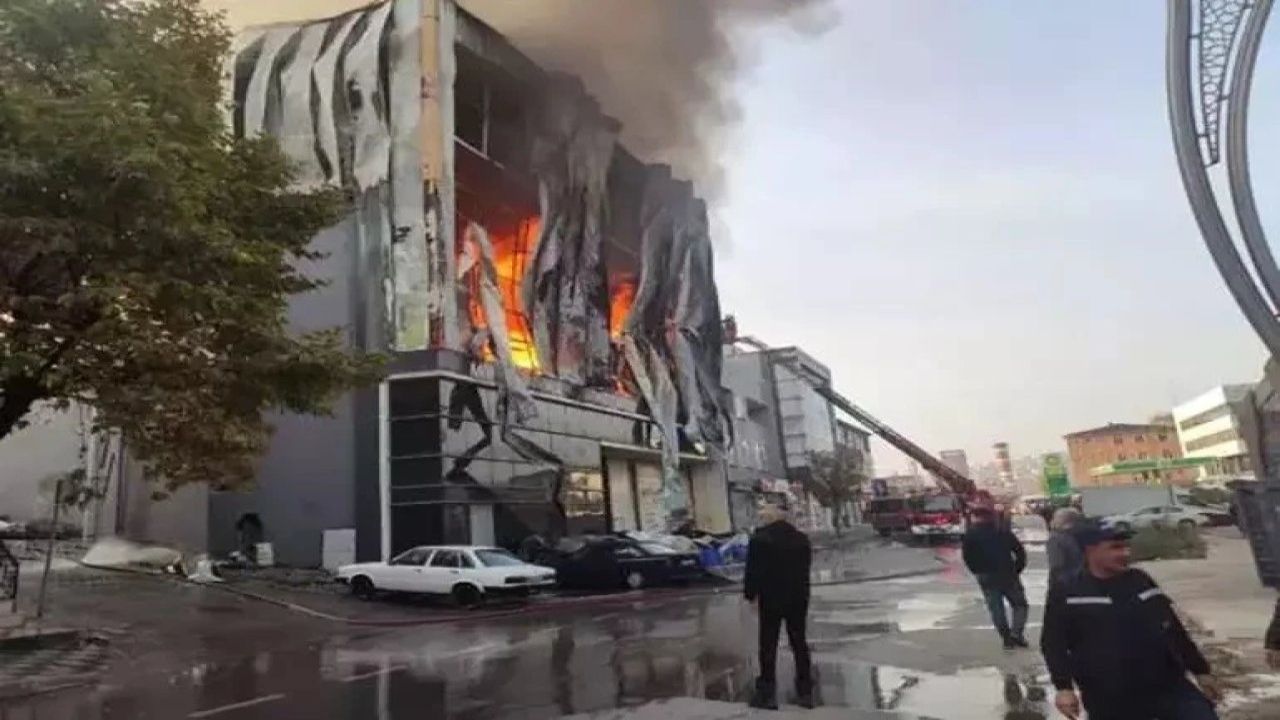 Dilovası'nda 6 İşçi Hayatını Kaybetti: CHP'den Bakan ve Başkana İstifa Çağrısı
