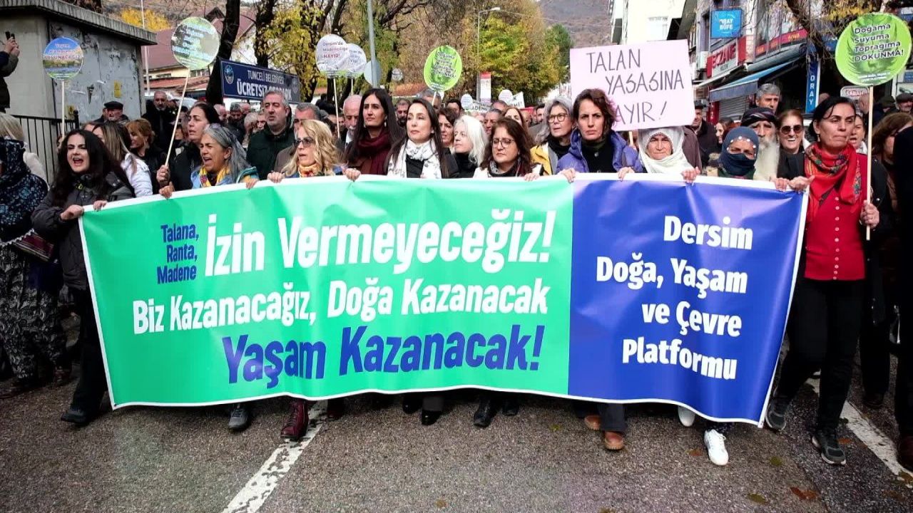 Dem Parti Eş Genel Başkanı'ndan Chp'ye Eleştiri: Baskılar Süreci Sabote Ediyor
