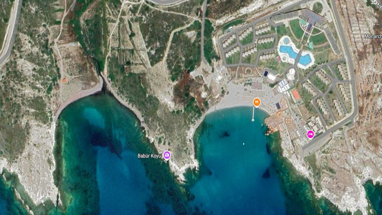 Akp'li Otelciden Alaçatı'daki Sit Alanına Otel ve Yat Limanı Girişimi
