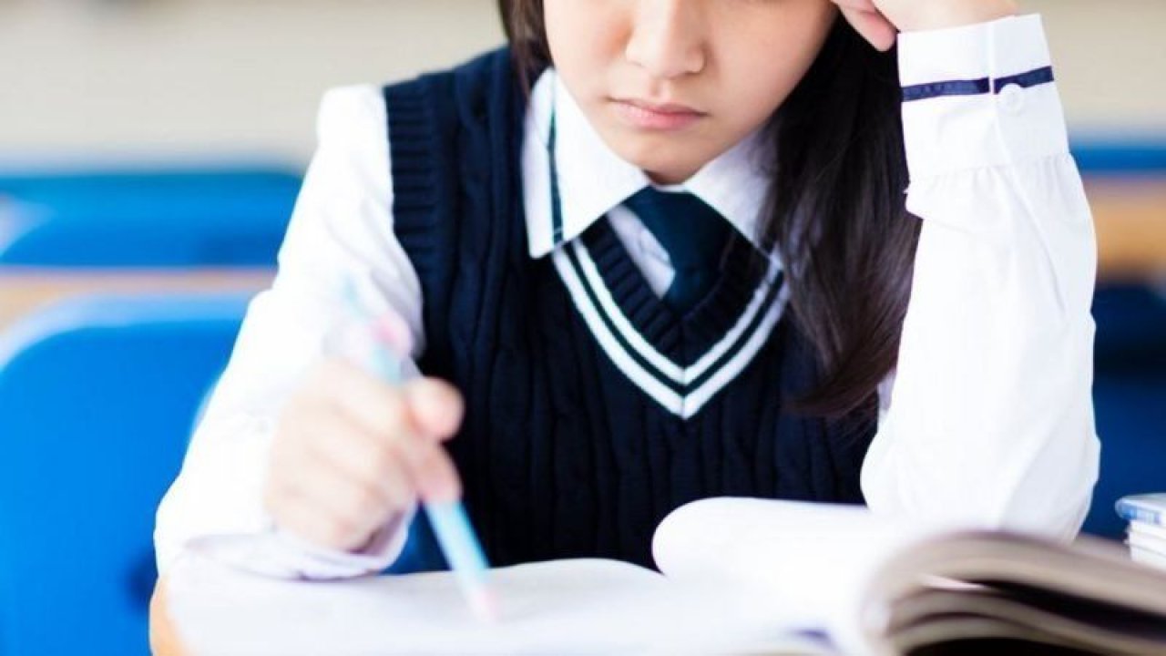 Japonya’da İntihar Eden Öğrenci Sayısında Artış Var! İntiharın Nedenleri Sorgulanıyor