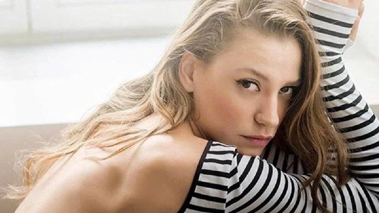 Serenay Sarıkaya'dan Mert Ramazan Demire Övgü