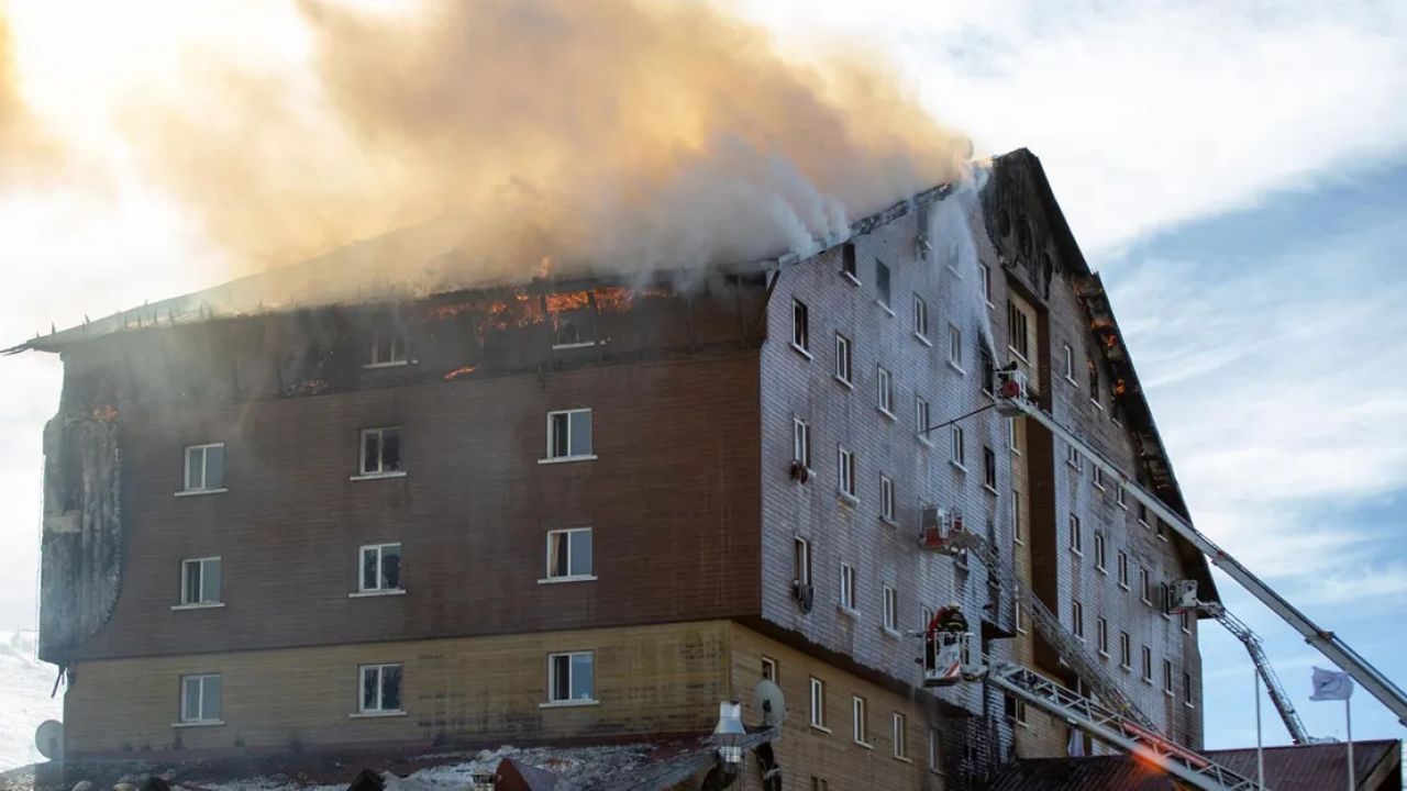 Kartalkaya'daki otel yıkılacak