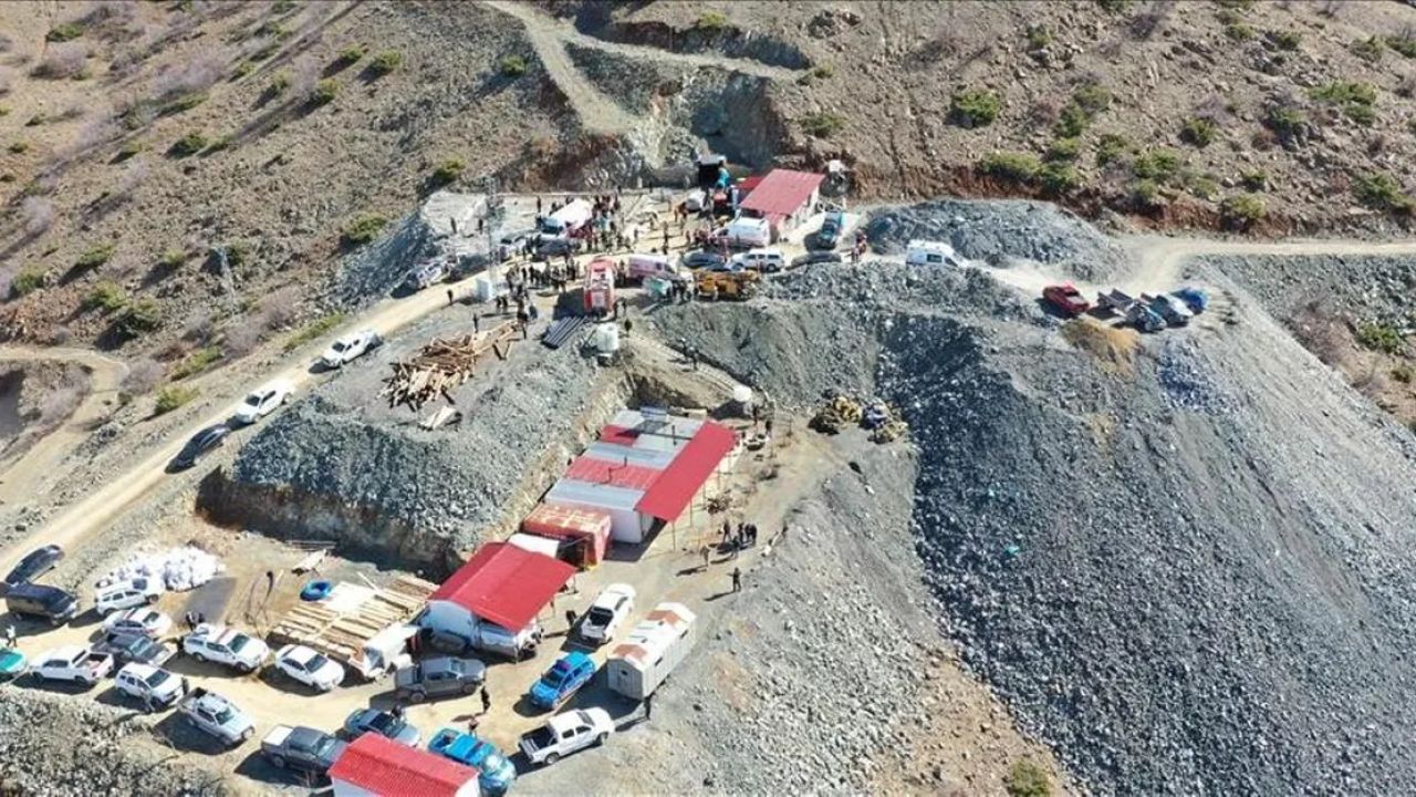 Elazığ'da maden ocağında patlama: 2 işçi göçük altında