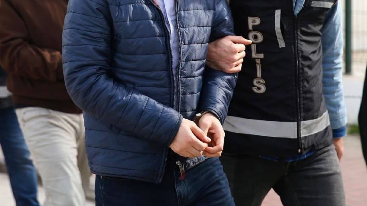 Sosyal Medya Üzerinden Cumhurbaşkanına Hakaret İçeren Videolar Paylaşan Şüpheli Tutuklandı