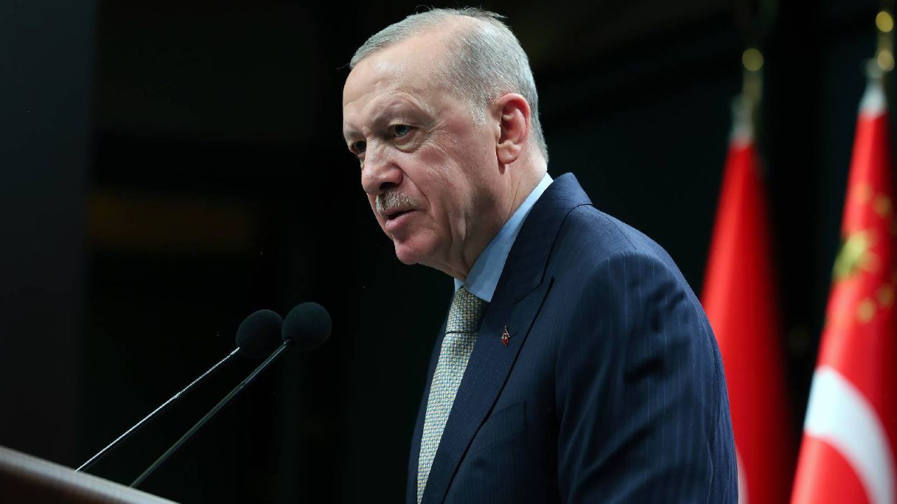 İmamoğlu protestolarına katılan iki üniversiteli, cumhurbaşkanına hakaretten tutuklandı