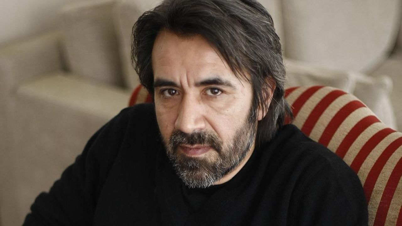 Zeki Demirkubuz, Aybüke Pusat'a destek çıkarak rol teklif edeceğini açıkladı