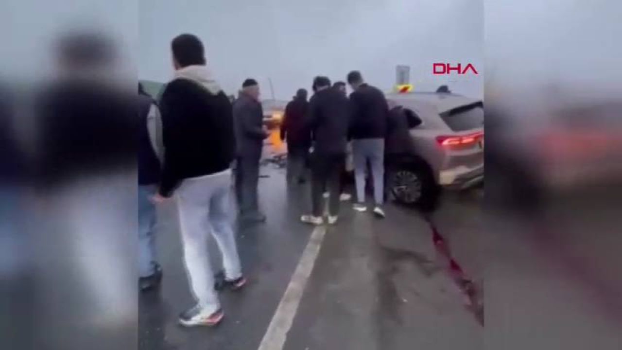 Arnavutköy'de Facia: Ciple Hafif Ticari Araç Çarpıştı, 1 Ölü, 3 Yaralı