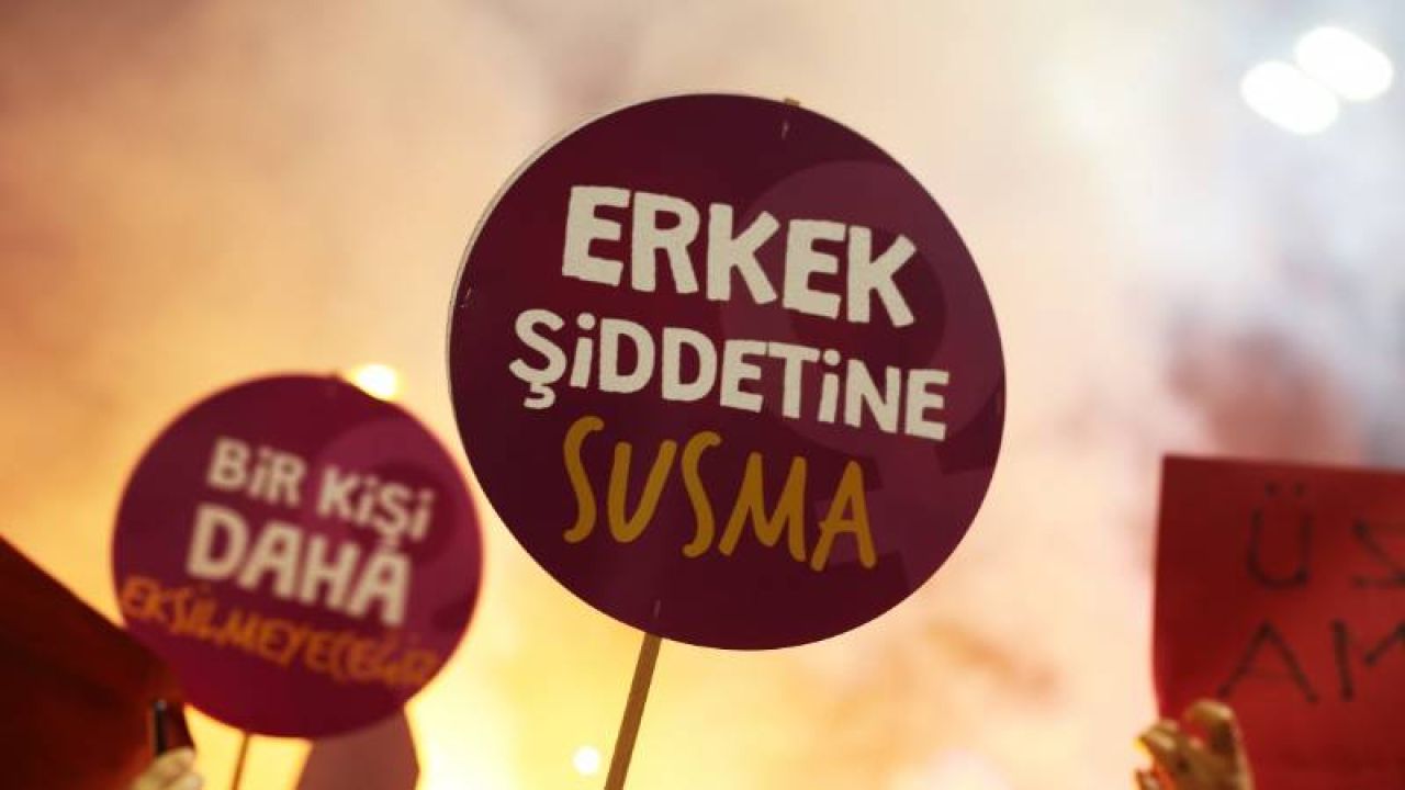 Ataşehir'de boşanma aşamasındaki kadını eşi silahla tehdit etti