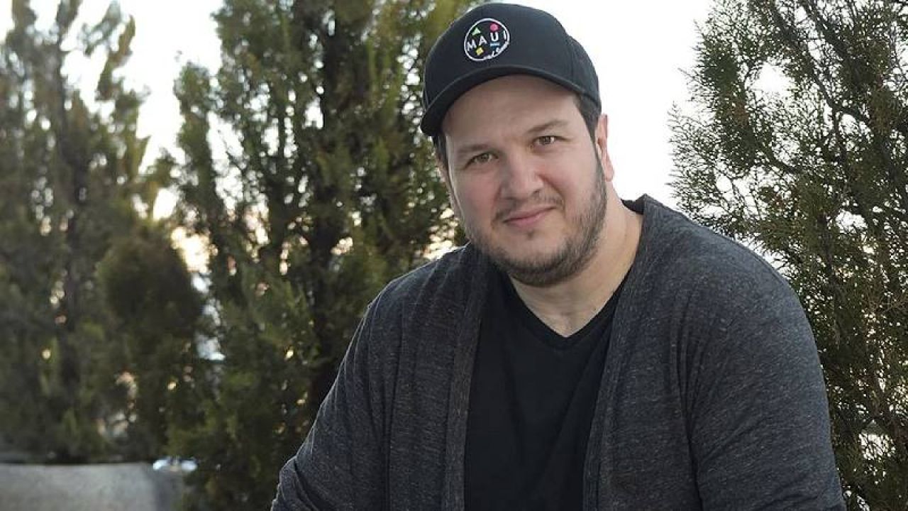 Şahan Gökbakar'dan yapımcılara eleştiri: Oyuncuları kadrodan çıkarmayın, omurganızı gösterin