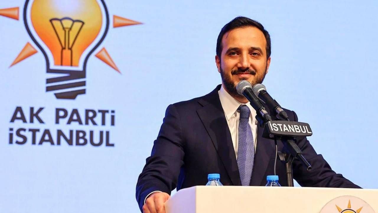 AKP İstanbul İl Başkanı Abdullah Özdemir, CHP’yi Cunta Olarak Nitelendirerek Eleştirdi