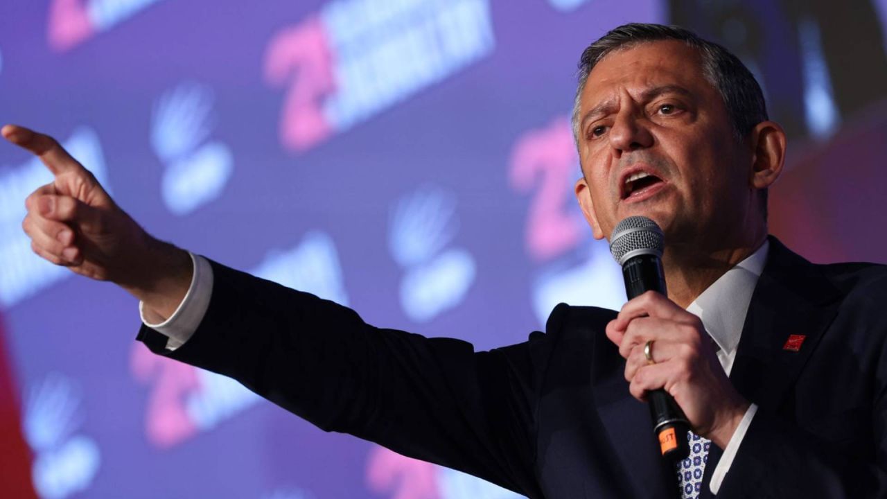 Metiner: Özel İçin Gerekeni Yapmamak Siyasetsizlik ve Hukuksuzluk Düzenine Destek Anlamına Gelir